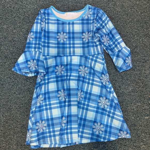 Charming Blue Plaid Dress with Snowflake Design - Picture 1 of 3